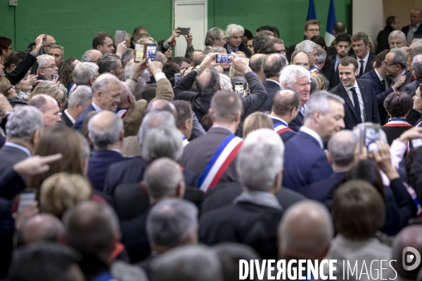 Emmanuel Macron : Grand Débat à Bourgtheroulde , Eure