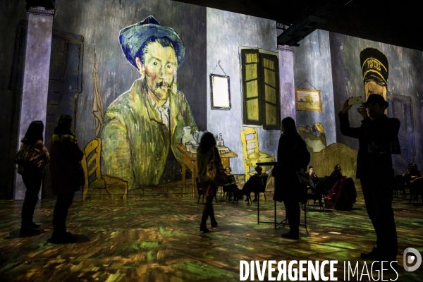 Van Gogh, La Nuit Etoilée  la nouvelle création de Gianfranco IANNUZZI à l Atelier des Lumières.