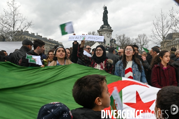 Manifestation contre la candidature du Président Boutéflika