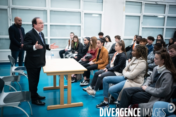 François Hollande au lycée Blaise Cendrars à Sevran