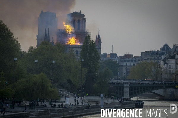 Incendie de Notre-Dame de Paris - 15 avril 2019