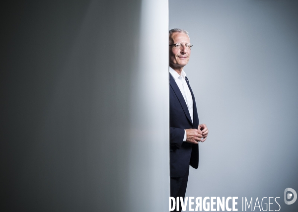 Portrait du pdg de la sncf, guillaume pepy.