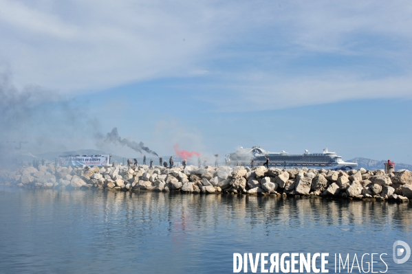 La France Insoumise contre la pollution à Marseille
