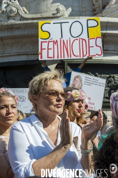 Manifestation contre les féminicides