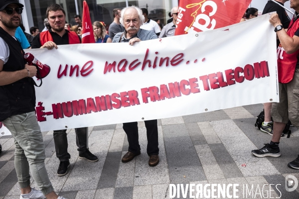 Fin du procès France-Télécom pour harcèlement moral.