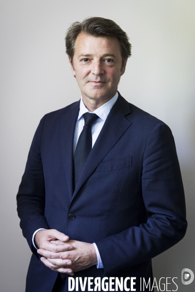 François BAROIN, président de l Association des maires de France.