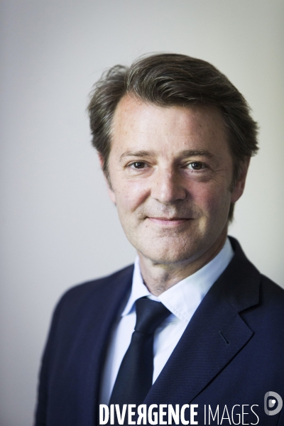 François BAROIN, président de l Association des maires de France.