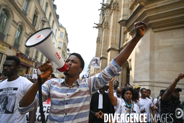 Marche blanche à la mémoire de Mamoudou Barry