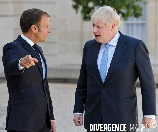Emmanuel Macron reçoit Boris Johnson