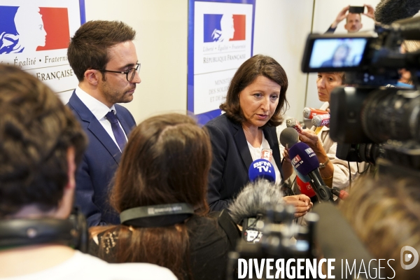 Agnès BUZYN présente son pacte de refondation des urgences aux partenaires sociaux et à la presse.