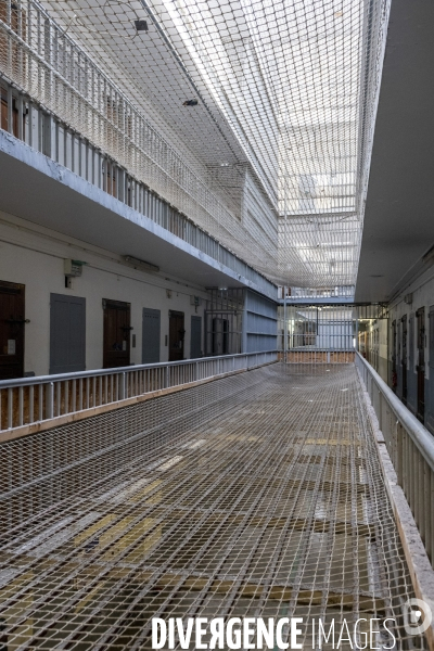 Visite du bâtiment Aile Nord de la Prison des Baumettes avant démolition