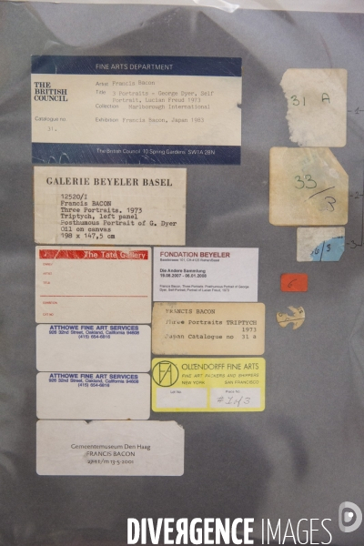Dans les coulisses de l accrochage de l exposition:   BACON. En toutes lettres  présentée au Centre Pompidou, musée national d art moderne, du 11 septembre 2019 au 20 janvier 2020.