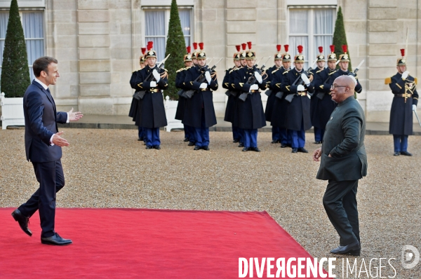 Emmanuel Macron reçoit Ibrahim Boubacar keita