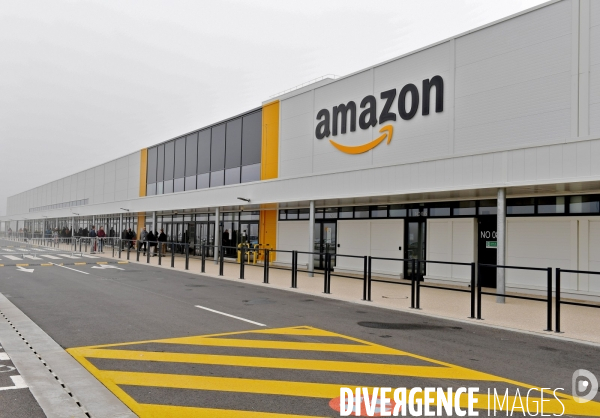 Le nouveau centre de distribution robotisé d Amazon