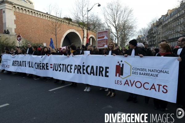 ÊManifestation contre la reforme des retraites Paris. Protest against the government s pension overhaul Paris.