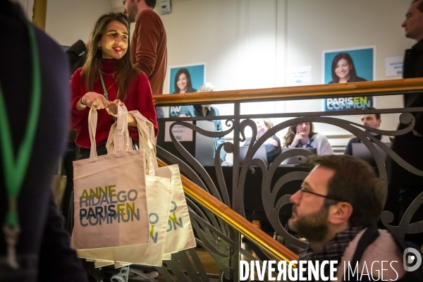 Meeting d  Anne Hidalgo pour la campagne en vue des élections municipales à Paris