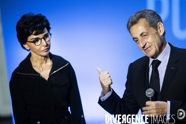 Rachida Dati en meeting salle Gaveau avec Nicolas Sarkozy.