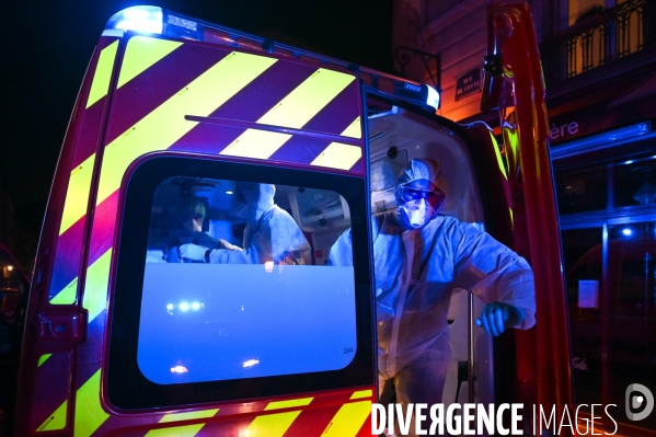 Ambulance de réanimation des pompiers.