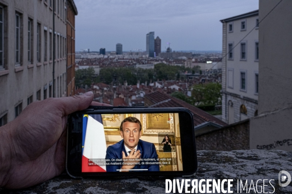 Confinement : Discours d Emmanuel Macron.