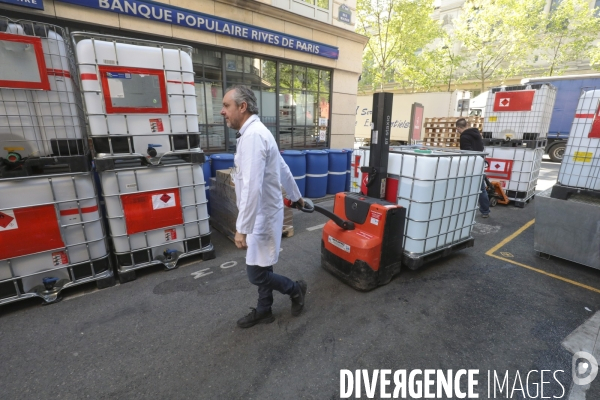 La pharmacie delpech empechee de fabriquer du gel hydroalcoolique en plein paris