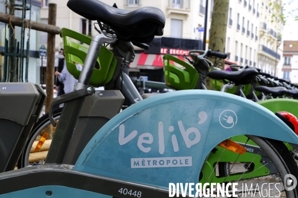 Paris Velib vélos à louer. Velib bicyclesÊfor hire in Paris