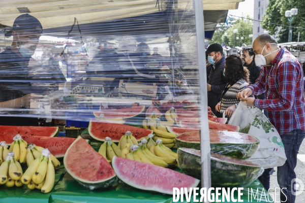 Marché alimentaire en BANLIEUE