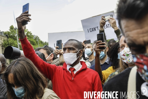 Rassemblement en hommage à George FLOYD.