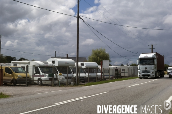 Les français se ruent sur les camping cars