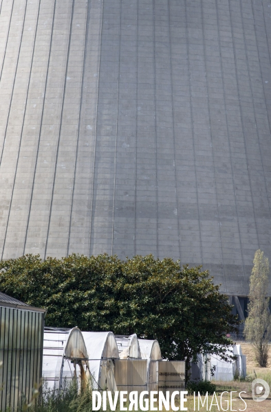 Domaine horticole au pied de la centrale nucléaire de Dampierre en Burly.