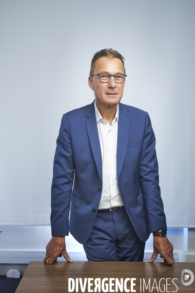 Jean -Denis Deweine. Directeur Général (CEO) chez Auchan Retail France