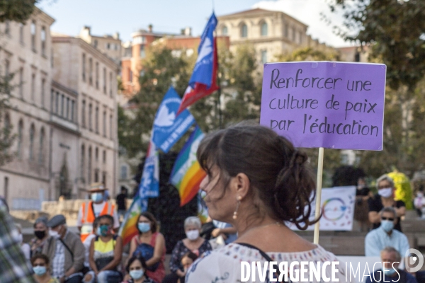 Rassemblement pour la journée de la paix à Marseille
