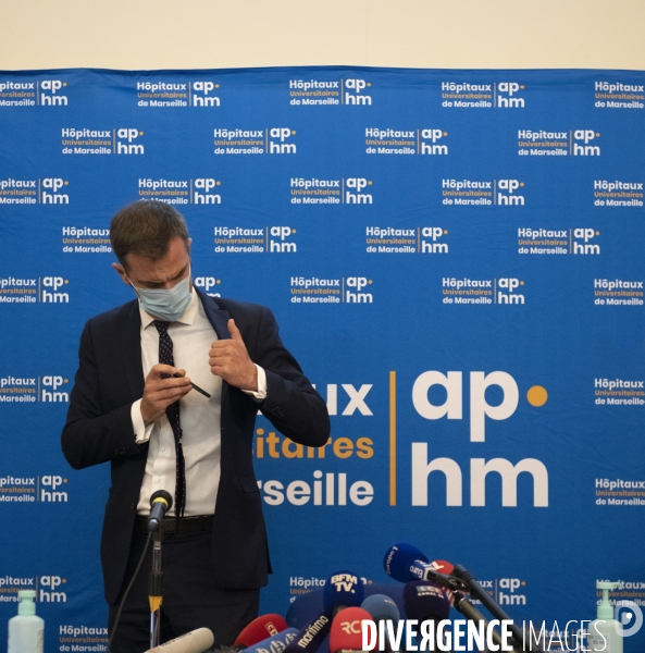 Conférence de presse d Olivier Véran à la Timone