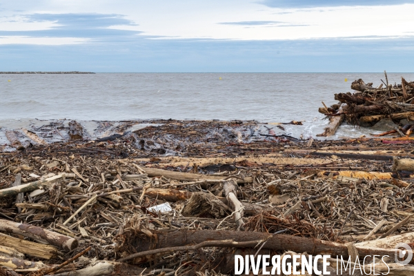 Tempête Alex : la plage de Flots bleus à Saint-Laurent-du-Var est méconnaissable