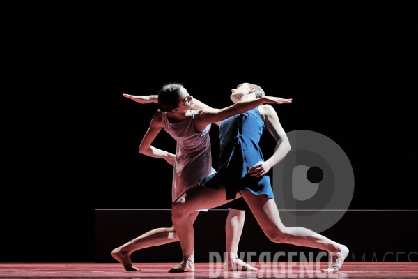 Annonciation  /  Angelin Preljocaj / Ballet de l opéra national du Rhin
