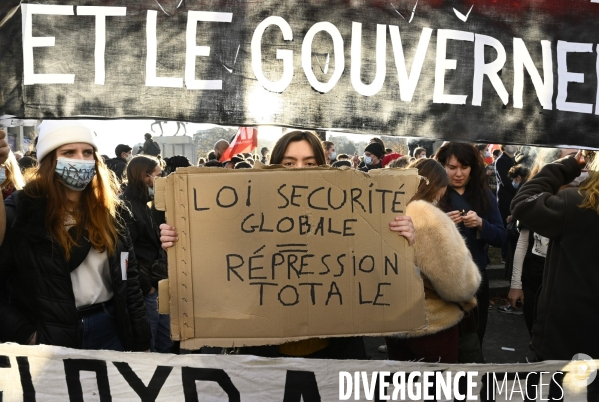 Manifestation contre le projet de loi SECURITE GLOBALE PPL, Demonstration against new security law project against freedom of information.