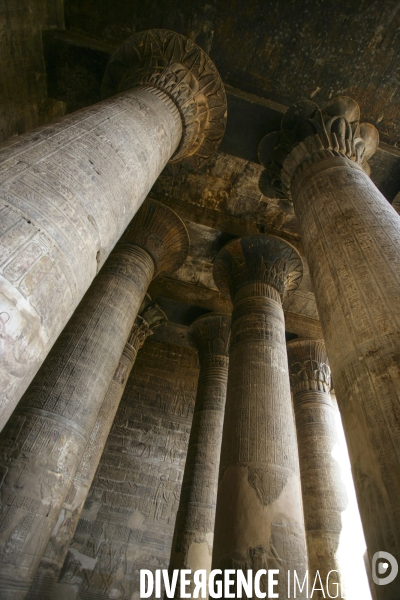 Temple de khnoum ou temple d esna/egypte