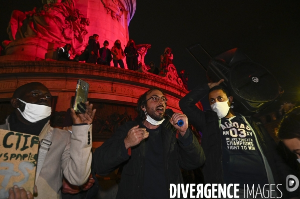 Rassemblement en soutien aux migrants expulsés la veille de la Place de la République.