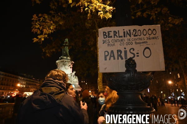 Rassemblement en soutien aux migrants expulsés la veille de la Place de la République.