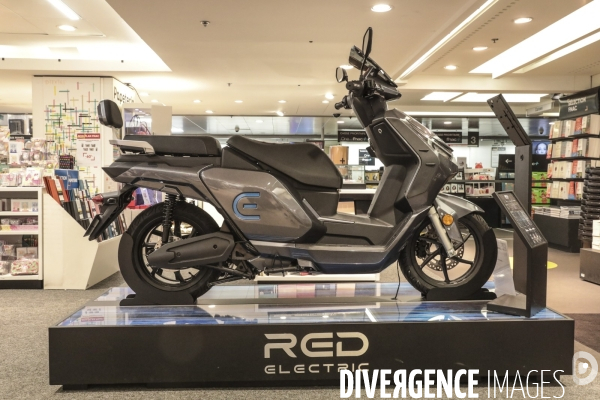 Fnac darty lance red electric un scooter electrique