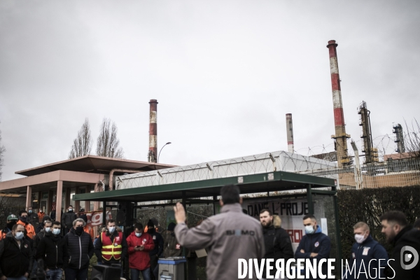 Grève des salariés de la raffinerie Total de Grandpuits 22012021
