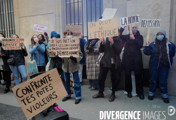 Affaire Olivier Duhamel / Manifestation pour demander la démission Frédéric Mion directeur de Sciences Po