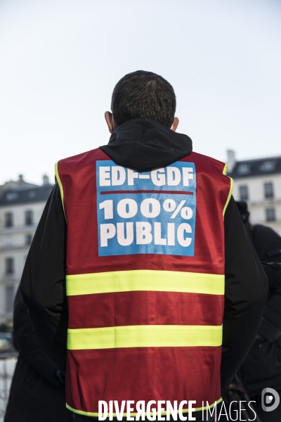 Manifestation des syndicats d EDF contre le projet Hercule