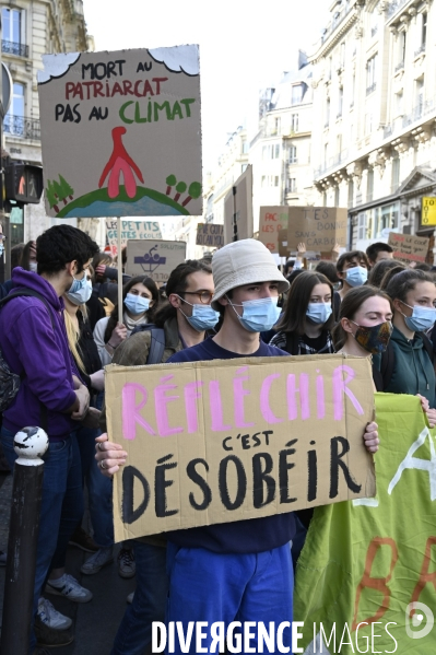 Marche pour le climat 2021, à Paris. Walk for the climate.