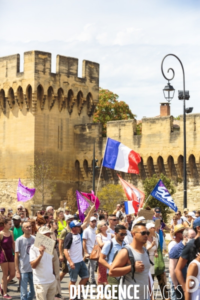 Avignon 31 juillet 2021 manifestation contre le  Pass de la honte 