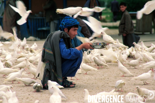 Daily Life in Afghanistan. La vie quotidienne en Afghanistan.