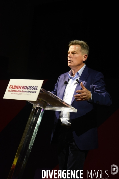Meeting du candidat Fabien ROUSSEL (PCF) à Montreuil. Présidentielles 2022. Meeting of Fabien Roussel