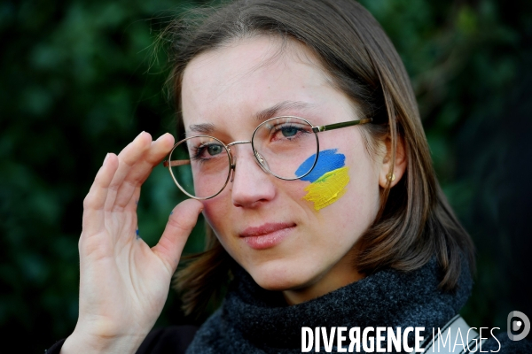 Manifestation contre l Invasion de l Ukraine par la russie