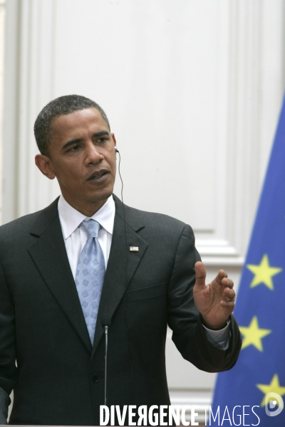 Barak Obama, candidat démocrate à l élection présidentielle américaine reçu à l Elysée par Nicolas sarkozy