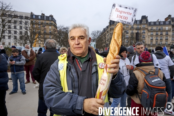 Manifestation   Collectif pour la survie de la boulangerie et de l artisanat 