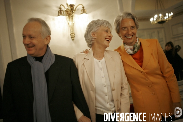 Réunion publique de Françoise de Panafieu, candidate UMP à la mairie de Paris, en présence de Jean-Marie Cavada et Christine Lagarde